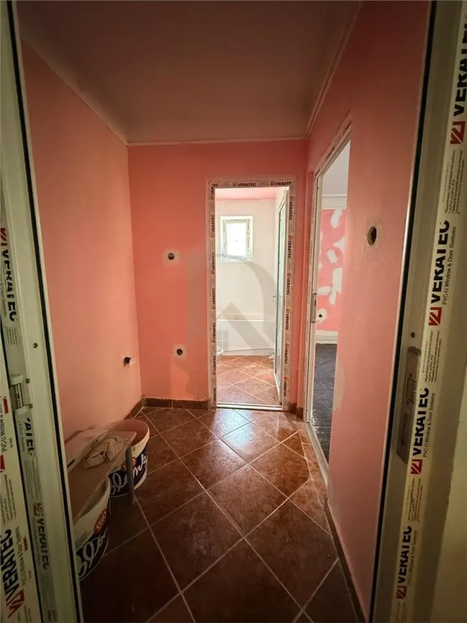 Copou Codrescu apartament 3 camere 60 mp , eliberare rapida - foto 9