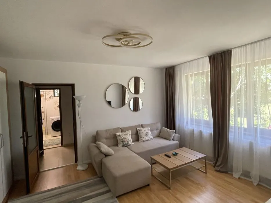Apartament 3 camere, renovat, mobilat, utilat, Centrul istoric, Brasov - foto 1