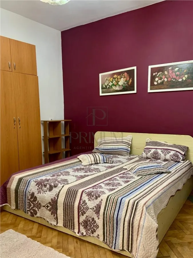 Apartament 3 camere | Complex Studentesc | Vila la curte | Terasa spatioasa | 70 mp - foto 2