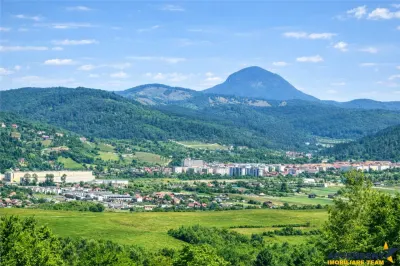3.000mp de incantare montana cu cabana din lemn masiv, Zarnesti Tohanita - foto 11