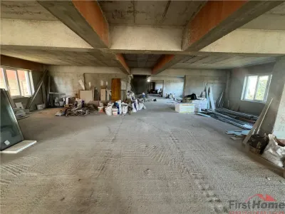 Sp com 277 mp, se poate inchiria si jumatate, bl nou, Lic Unirea - foto 11