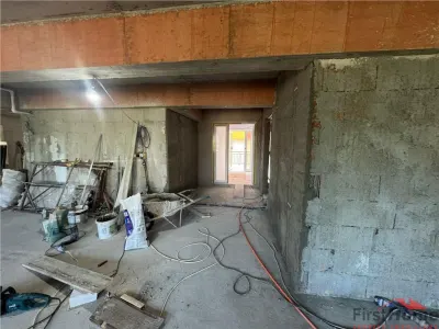 Sp com 277 mp, se poate inchiria si jumatate, bl nou, Lic Unirea - foto 14