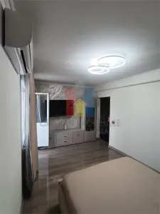 Vezi Video! Mobilata si Utilata! Garsoniera, Etaj 2, zona Dorobanti - foto 3