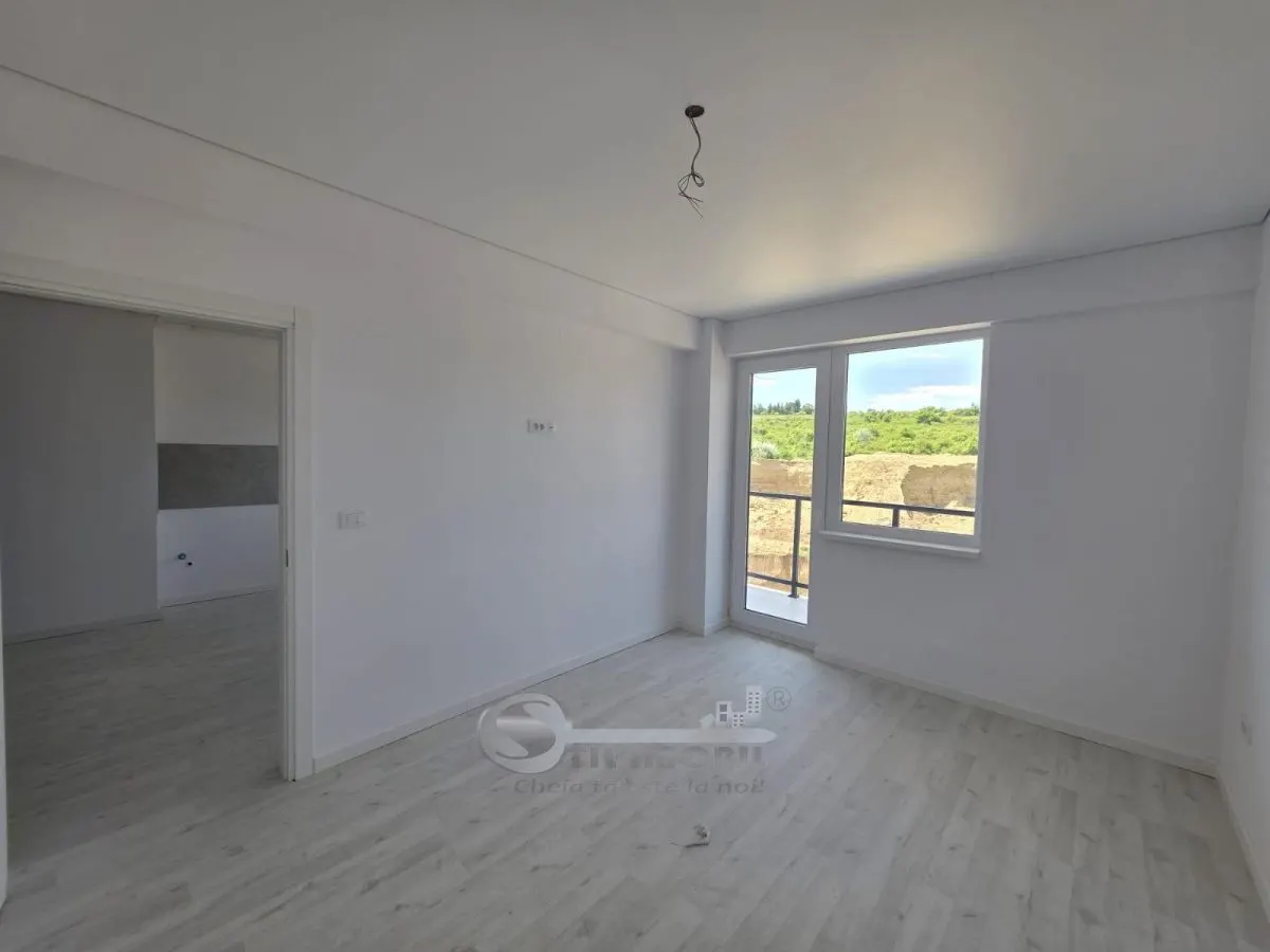 Liber, apartament 2 camere Bucium Visan, bloc intabulat, etaj intermediar - foto 1