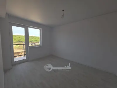 Liber, apartament 2 camere Bucium Visan, bloc intabulat, etaj intermediar - foto 10