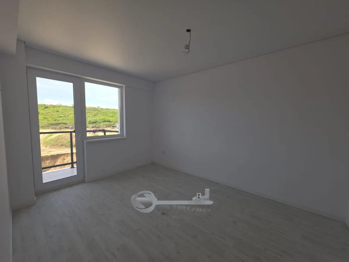 Liber, apartament 2 camere Bucium Visan, bloc intabulat, etaj intermediar - foto 10
