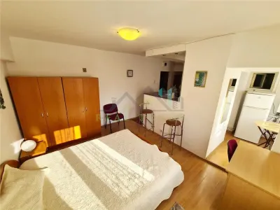 Garsoniera etaj intermediar, mobilata si utilata, zona Garii - foto 3