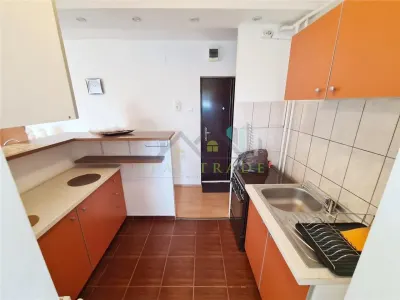 Garsoniera etaj intermediar, mobilata si utilata, zona Garii - foto 7