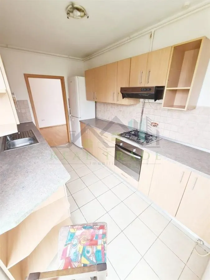 Apartament 3 camere, parcare proprie,  Avantgarden 1 - foto 4