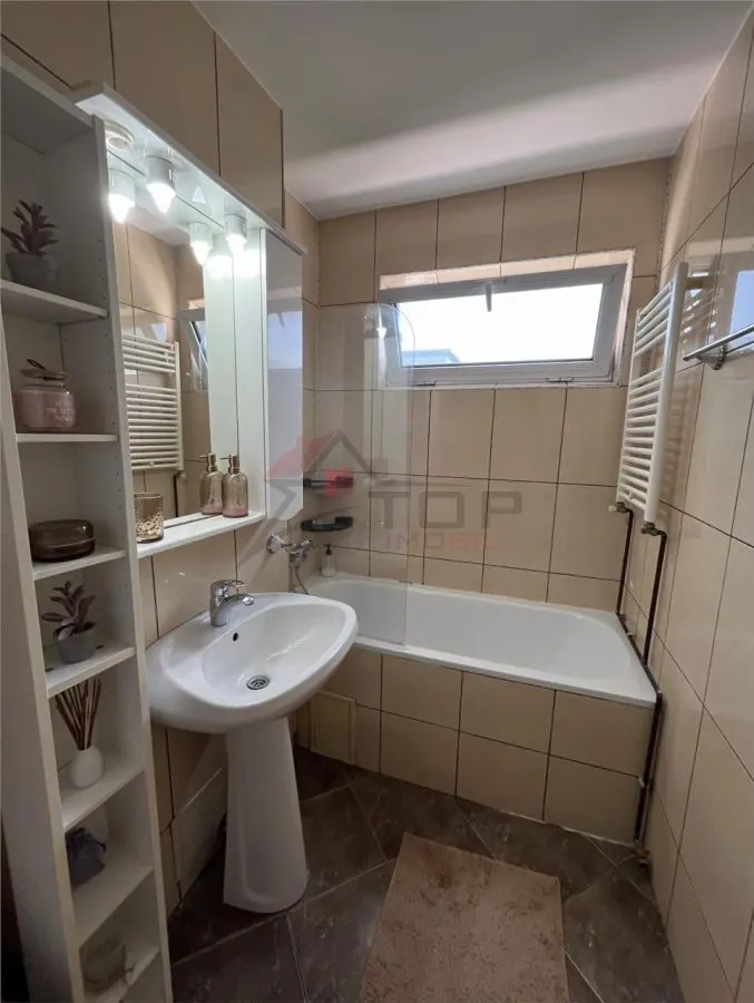 Inchiriere  Apartament cu 2 camere Podu Ros- Palas - foto 4