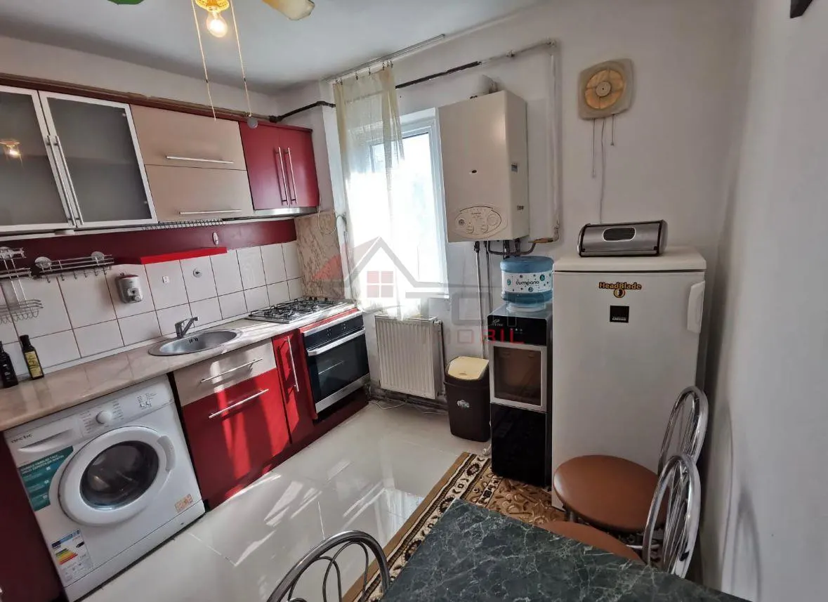 Inchiriere  Apartament cu 2 camere Podu Ros- Palas - foto 5