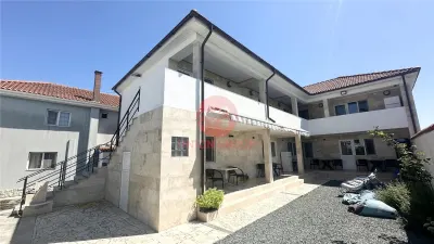 Bussines La Cheie - Pensiune 10 Camere Vama Veche - Vama Veche