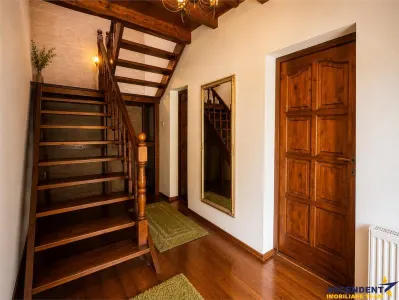 Casa nordica luminoasa, gata de mutat, garaj cald,spatiu de poveste la mansarda,in Santana de Mures - foto 4