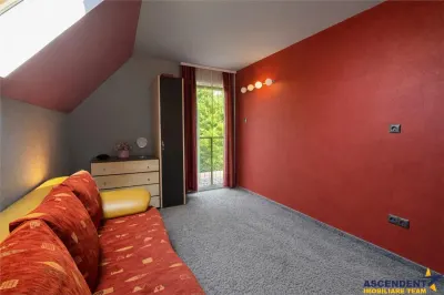 Casa nordica luminoasa, gata de mutat, garaj cald,spatiu de poveste la mansarda,in Santana de Mures - foto 6