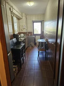 Pacurari - Petrom , apartament 1 camera , etaj 2, bloc cadre 1989 - foto 4