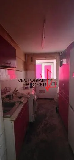 Apartament 2 camere decomandate, et.4, fara imbunatiri, 50mp, Basarabia- Pta Muncii - foto 1