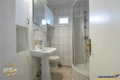 FILM:Apartament cu 4 camere,2 bai,2 balcoane,2 garaje,Targu Secuiesc,Covasna - foto 9