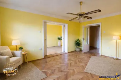FILM:Apartament cu 4 camere,2 bai,2 balcoane,2 garaje,Targu Secuiesc,Covasna - foto 10
