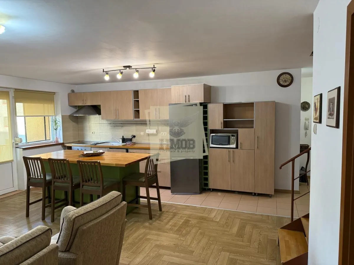 Apartament 3 camere 2 bai  balcon si parcare subterana pe Aleea Streiu - foto 1