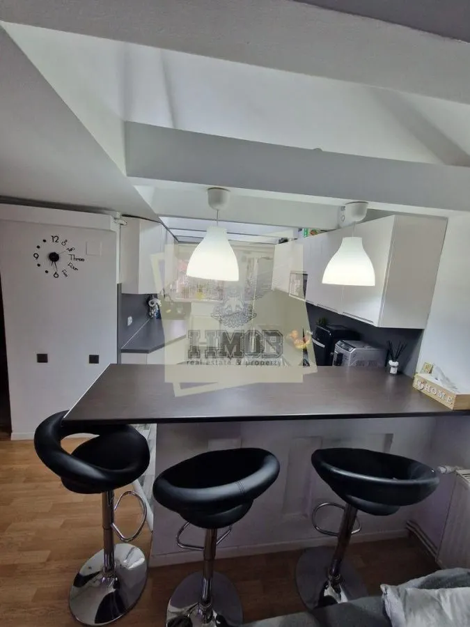 Apartament modern pe 2 niveluri 4 camere 2 bai si 82.4 mpu in Sibiu - foto 3