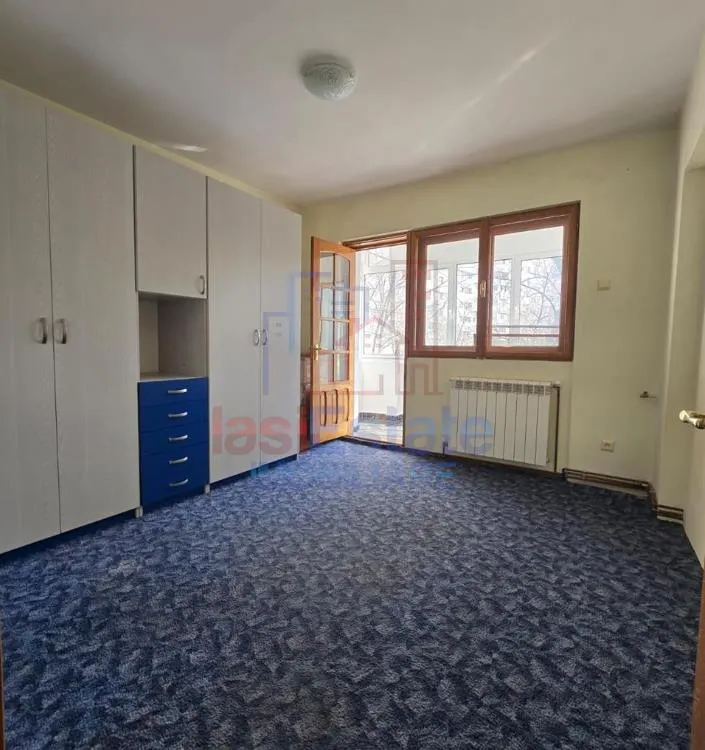 Apartament 3 camere Podu Ros - foto 1