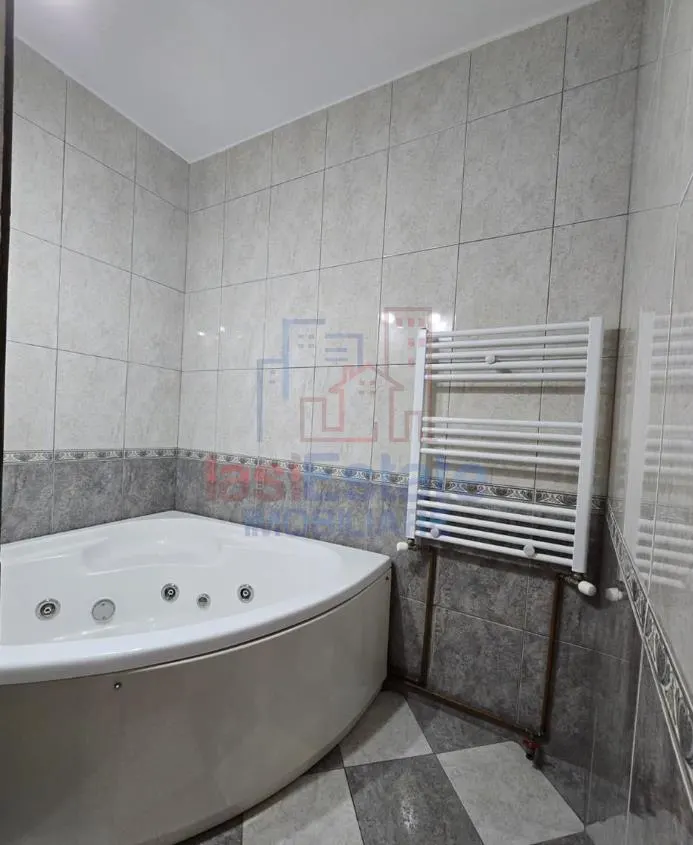 Apartament 3 camere Podu Ros - foto 8