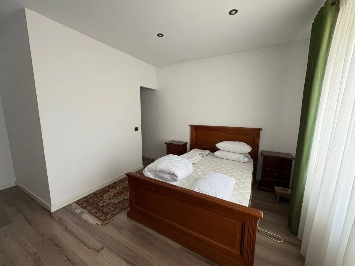 Apartament 2 camere ,Centrul Civic-AFI,mobilat utilat nou,550 Euro - foto 3