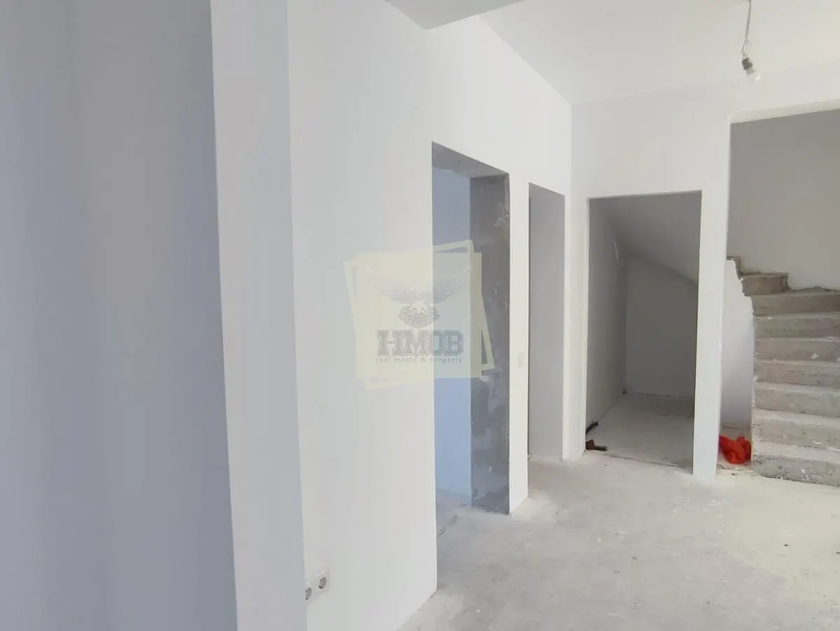 Casa moderna 5 camere teren 490 mp terasa acopertia in Cristian - foto 12