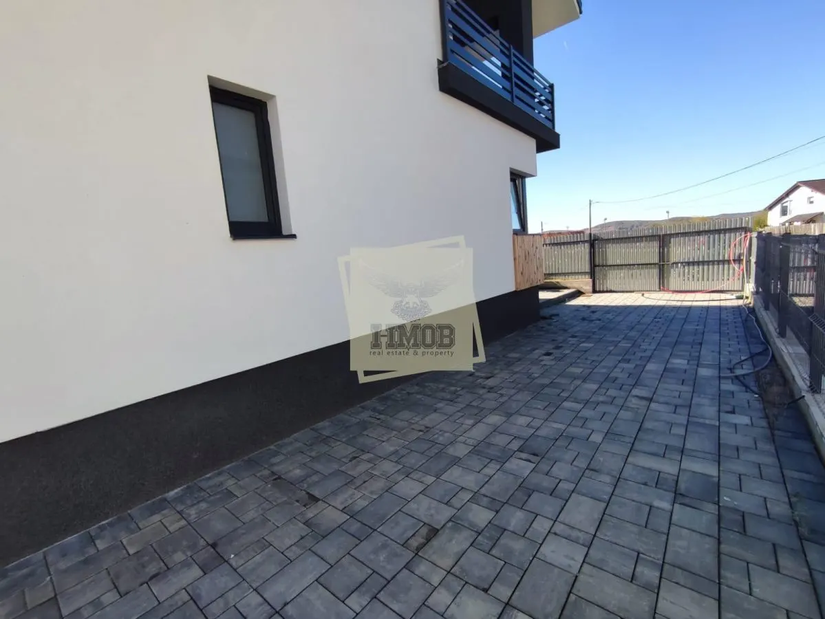 Casa moderna 5 camere teren 490 mp terasa acopertia in Cristian - foto 5