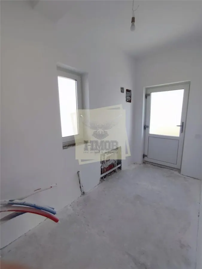 Casa moderna 5 camere teren 490 mp terasa acopertia in Cristian - foto 8