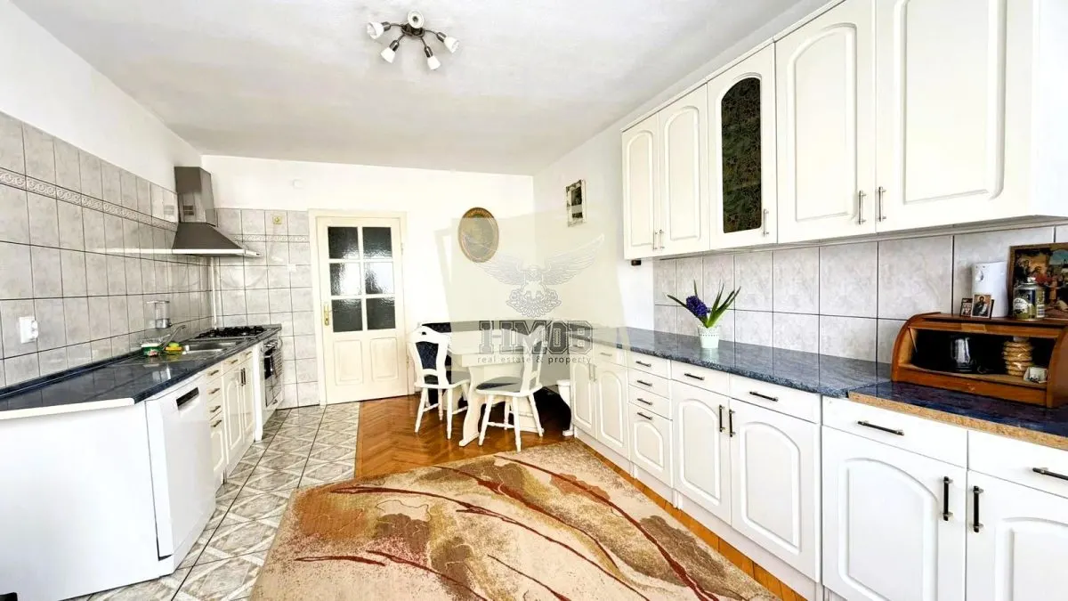 Apartament la Casa 3 Camere 140 Mpu | Terasa 60 mp in Strand - foto 5