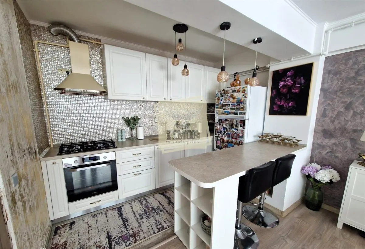 Apartament 3 Camere 80 Mpu |Balcon Doamna Stanca - foto 6