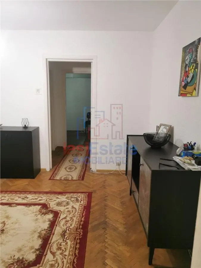 Apartament 2 camere de vanzare in Podu Ros - 52 mp, etaj 2 - foto 2