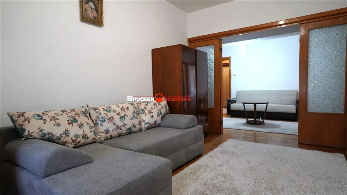 Apartament ultracentral | 4 camere | Promenada Crisului | Garaj inclus - foto 3