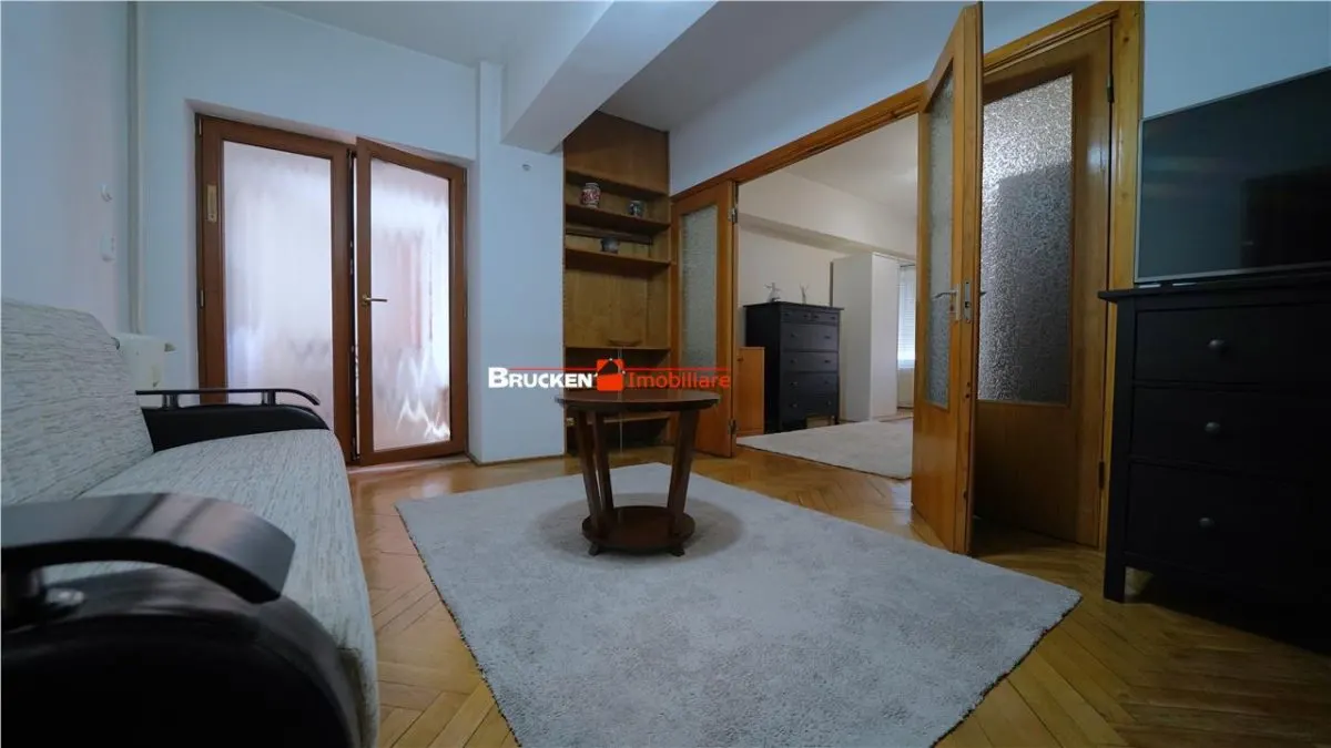 Apartament ultracentral | 4 camere | Promenada Crisului | Garaj inclus - foto 4