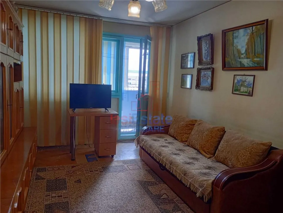 Apartament 2 camere de vanzare in Podu Ros - 46 mp, decomandat - foto 1