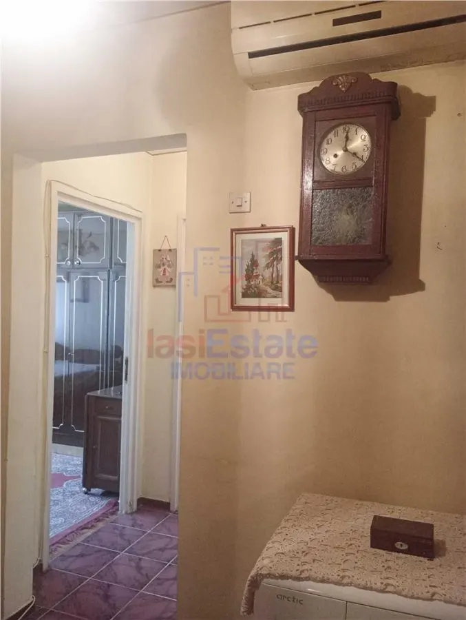 Apartament 2 camere de vanzare in Podu Ros - 46 mp, decomandat - foto 6