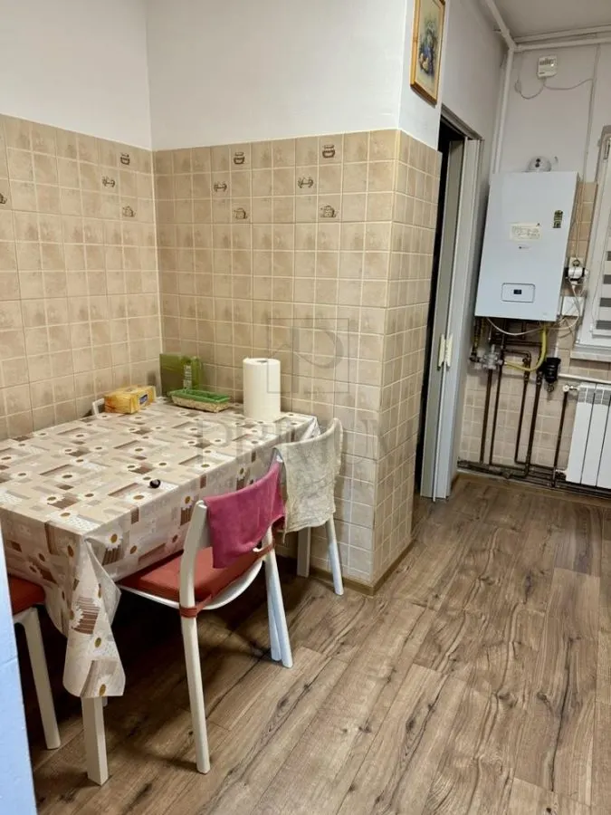 Apartament 3 camere | Zona Dambovita | 63 mp | Renovat | Centrala proprie | Clasa A - foto 4