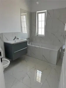 MOSNITA -ZONA EXCELENTA - 4 CAMERE -DUPLEX - foto 6