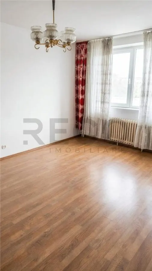 RECO Apartament 3 camere la parter 65 mp Zona Nufarul, Ideal locuinta, cabinet sau birou - foto 3
