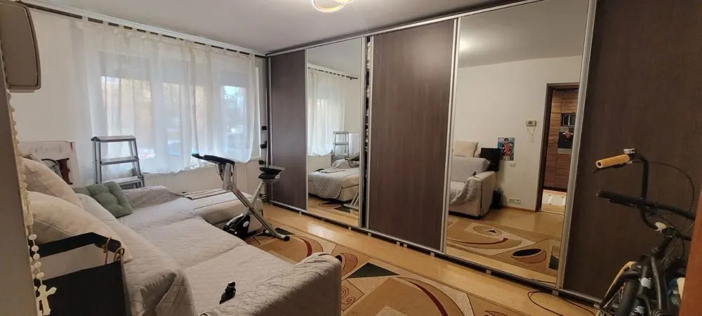 Apartament 3 camere zona Craiter,decomandat,130000 Euro - foto 1