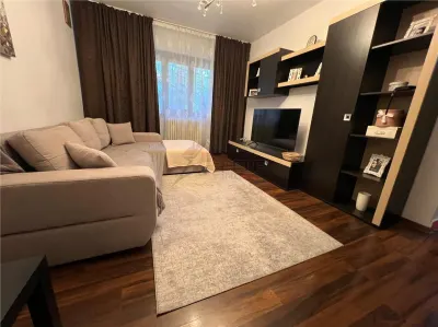 Vanzare apartament cu 3 camere - Podu Ros - Iasi