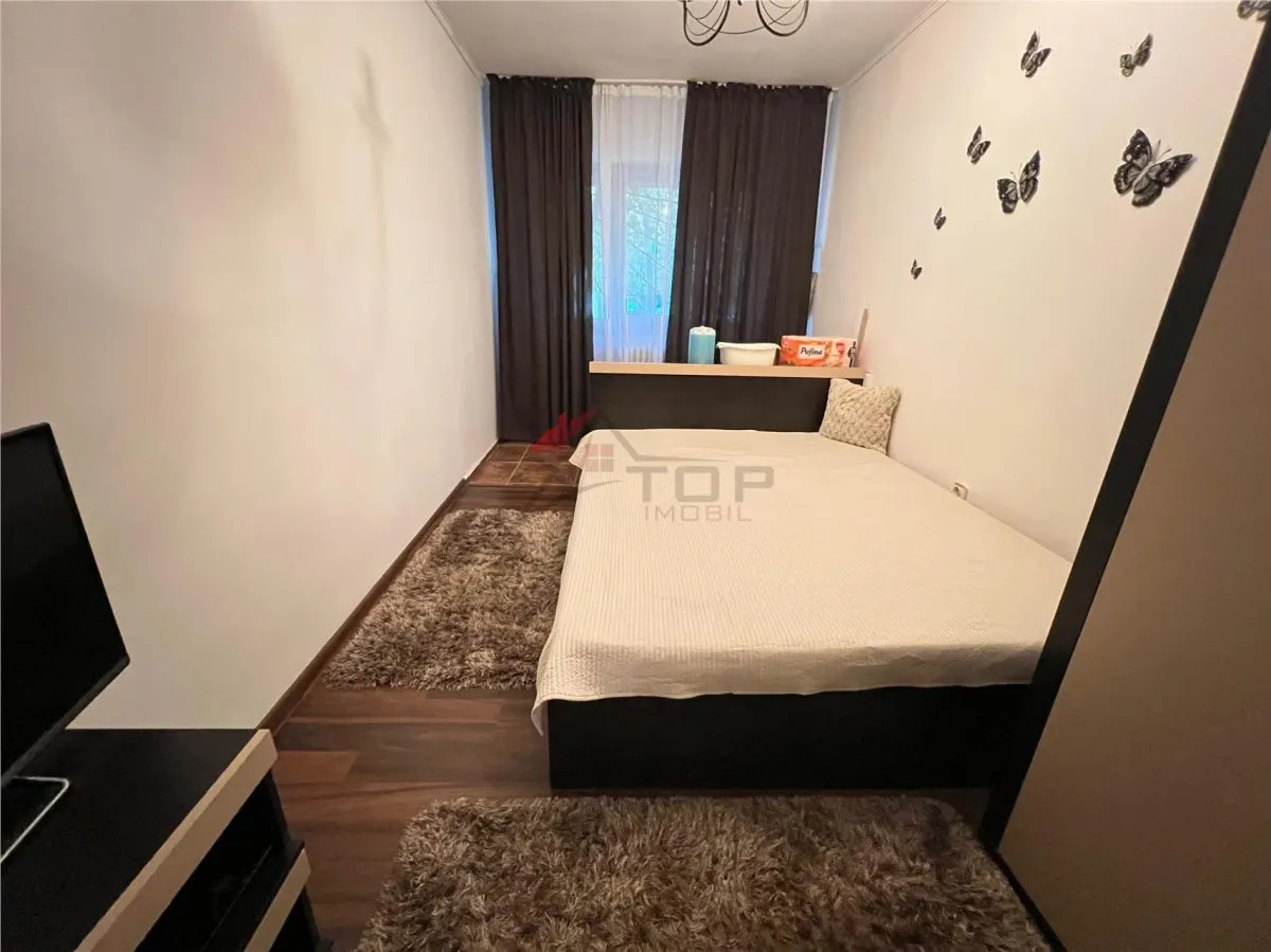 Vanzare apartament cu 3 camere - Podu Ros - foto 4