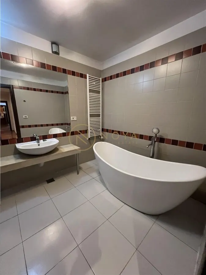 Apartament de 3 camere de vanzare in zona Herastrau la 1 min de parc - foto 17