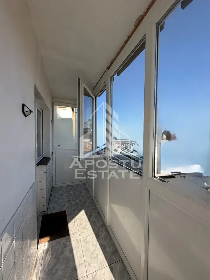 Apartament cu 3 camere de vanzare, renovat , Aradului, Timisoara - foto 2