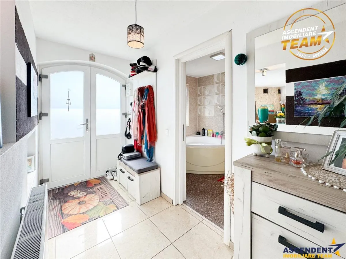 Casa primitoare si apreciabila, areal cu liniste, gradina frumoasa, Sancraiu,Szalomer Covasna - foto 23
