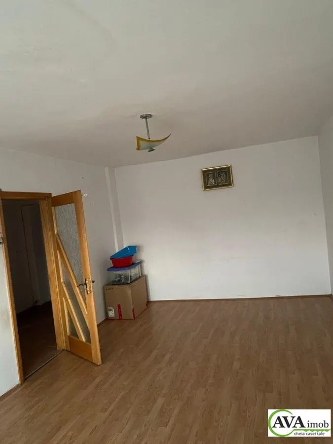 Apartament 2 camere,decomandat,  zona Mioritei Lidl - foto 5