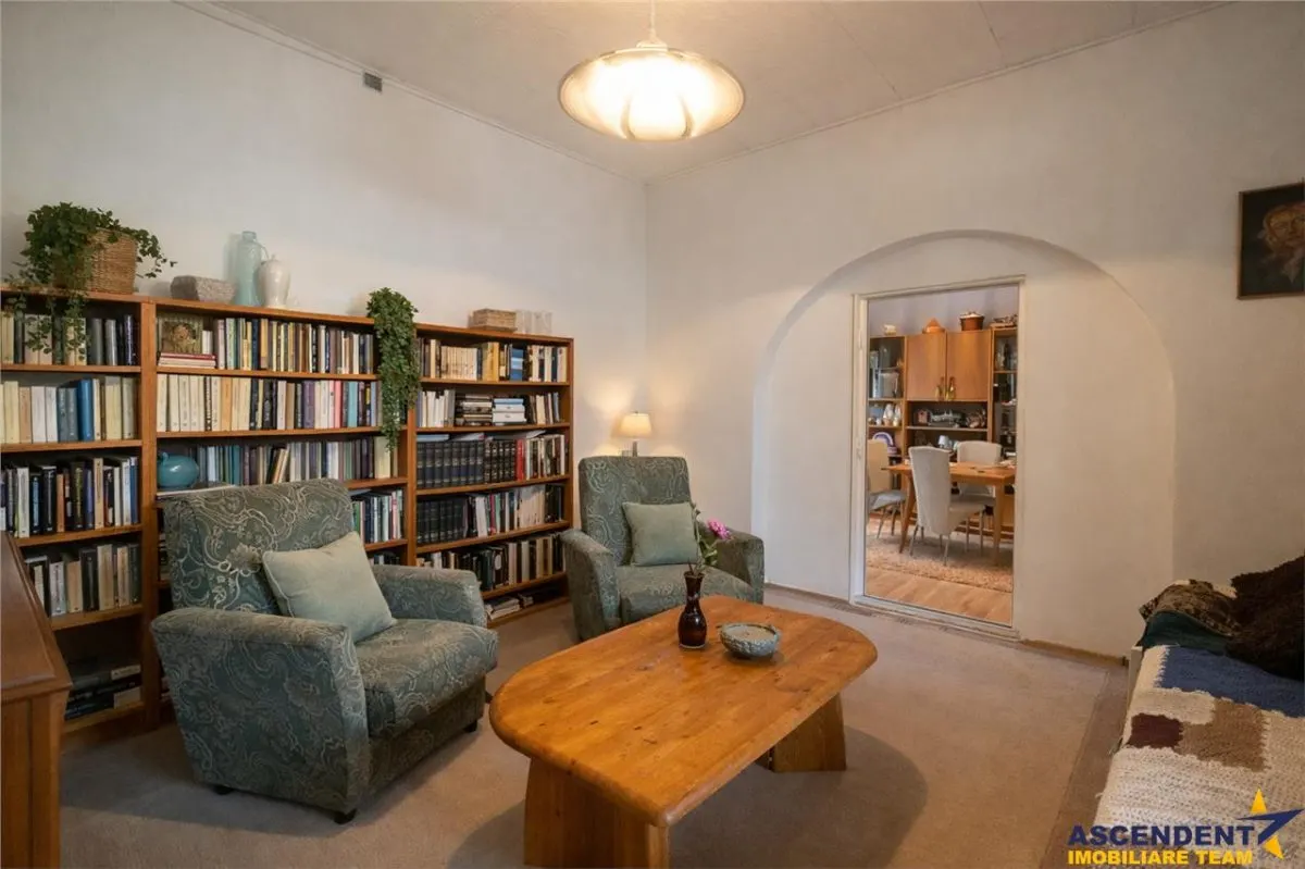 FILM! Casa primitoare in centrul orasului Targu Secuiesc - foto 7