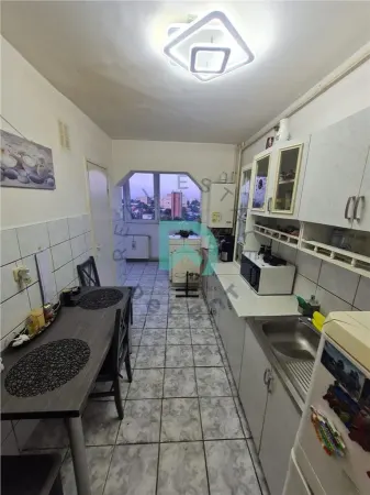 Apartament 3 camere Brașov - poza 1