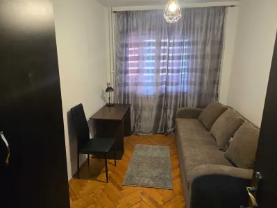 Apartament de inchiriat , 3 camere, zona Ultracentrala-Iasi - foto 3
